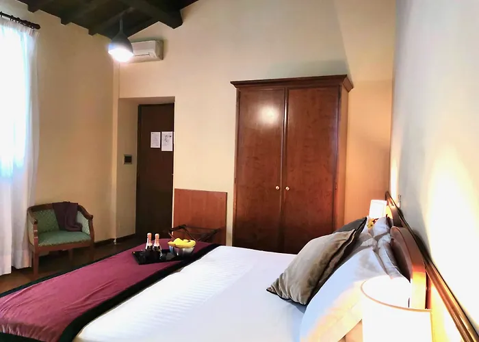Domus Teatro Pompeo Hotel Rome