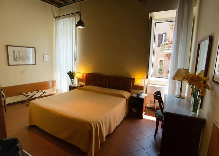 Domus Teatro Di Pompeo 4*