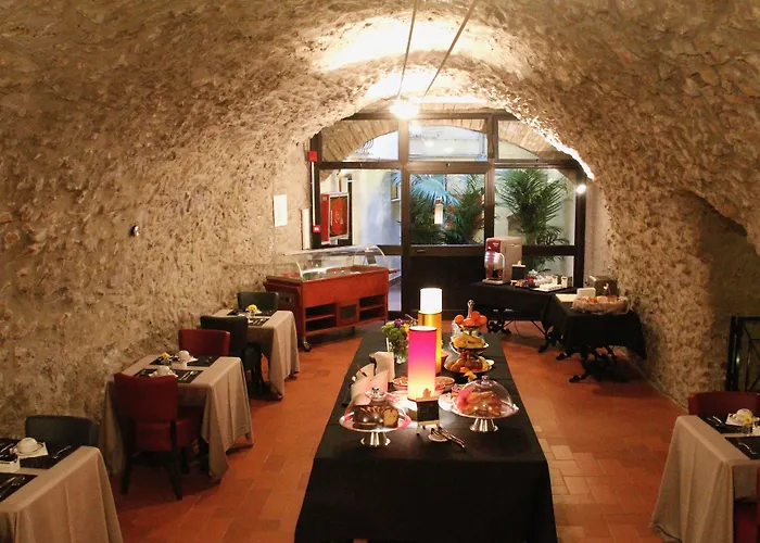 Domus Teatro Di Pompeo Hotel Roma