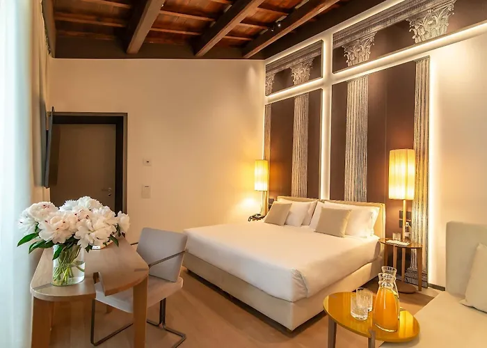 Domus Teatro Di Pompeo 4* Roma