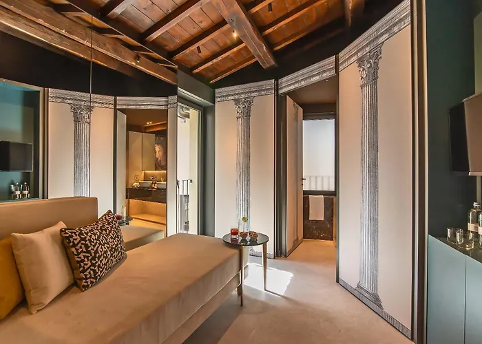 Hotel Domus Teatro Di Pompeo Roma